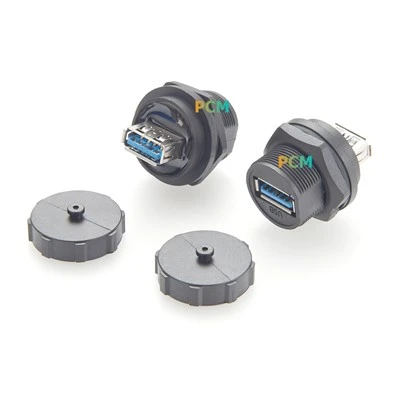 Giunto passante per montaggio a pannello USB 3.0 IP67